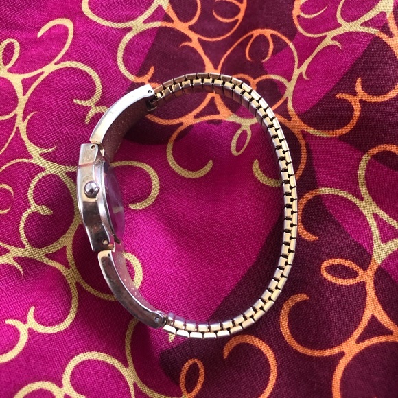 Small Gold Watch - Picture 2 of 3